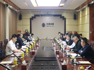 山东金融监管局一级巡视员于雷调研优发国际机械