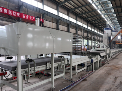 免拆保温模板设备厂家：优发国际机械设备建筑保温结构一体化的优质之选