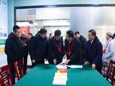 驻济全国和省人大代表视察优发国际机械