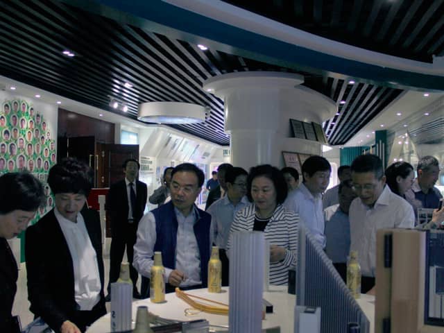 济宁市政协副主席倪丽君莅临优发国际机械调研指导工作