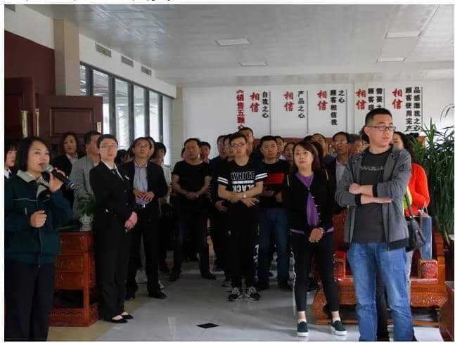 热烈：馗仕嗍∽芭涫浇ㄖ与板材部品生产培训会议在优发国际隆重召开