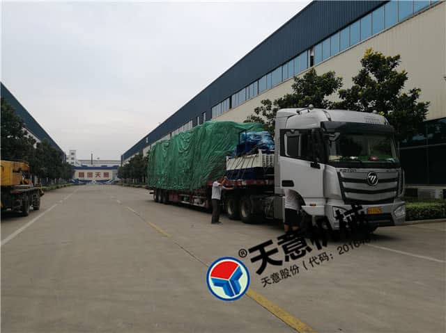 国庆时节优发国际机械发货忙