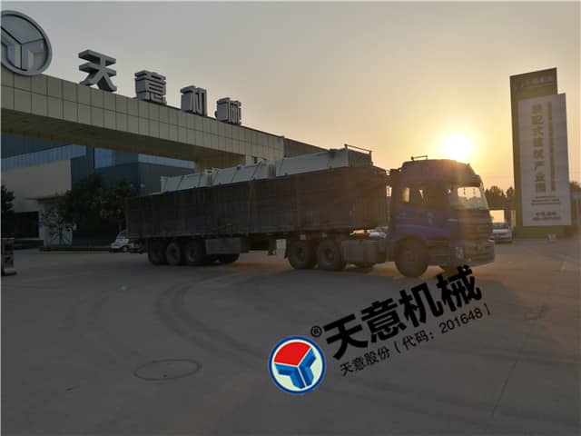 国庆时节优发国际机械发货忙